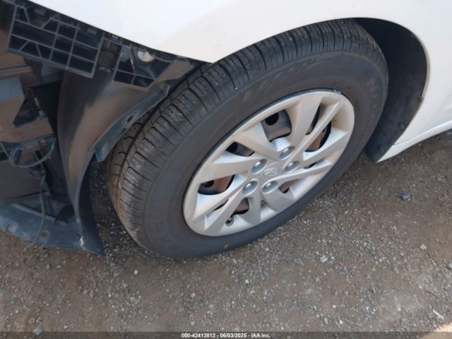 5NPD74LF1KH490037 Hyundai ELANTRA SE