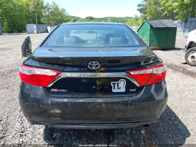 4T1BD1FK2FU172698 Toyota Camry Hybrid Le