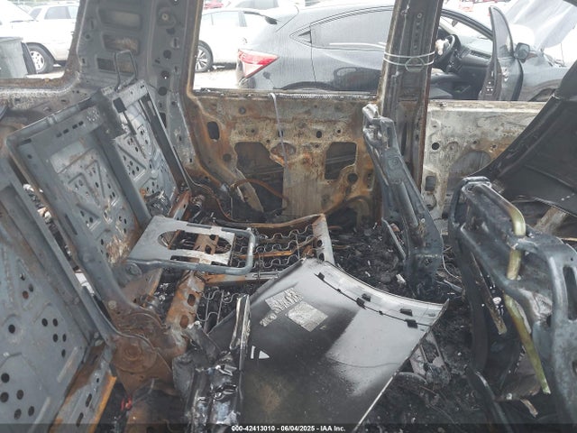 1GNSKAKC7HR312993 Chevrolet l83 - sidi: spark ignited direct injection, vvt: variable valve timing, afm, e85 max, alum