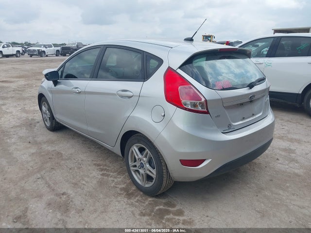 Ford 2019 2019 3FADP4EJ6KM121269 Image 3