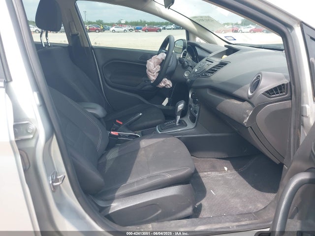 Ford 2019 2019 3FADP4EJ6KM121269 Image 5