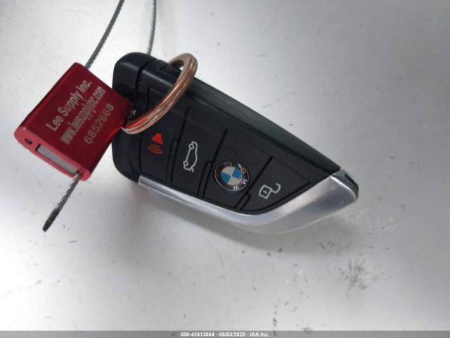 3MW5R1J05M8B81248 BMW 330I