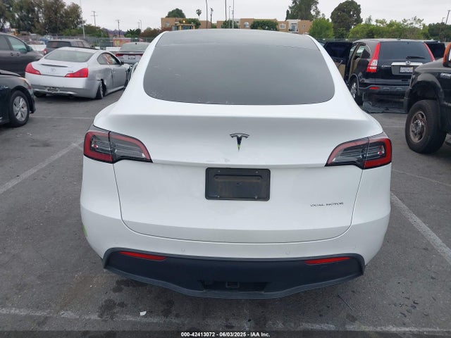 7SAYGAEEXPF582955 Tesla 2023