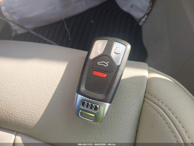 WAUYNGF5XKN001028 Audi 2019