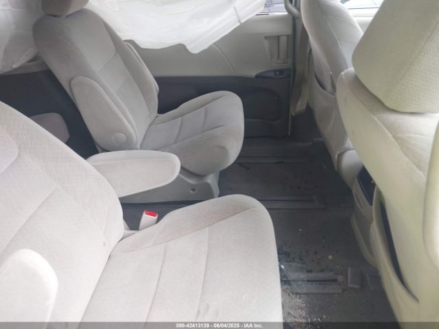 2015 TOYOTA SIENNA 5TDJK3DC8FS127170 Photo 7