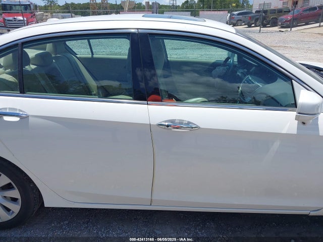 Honda j35y1 2015 1HGCR3F88FA006442 Image 13