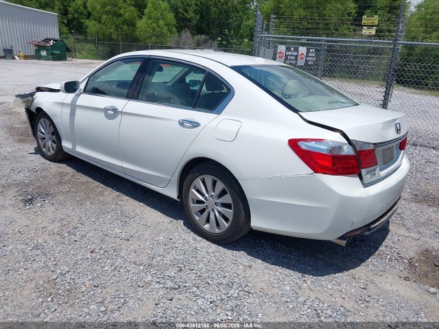 Honda j35y1 2015 1HGCR3F88FA006442 Image 3