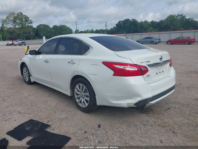 Nissan Altima 2017 1N4AL3AP2HN320756 Image 3