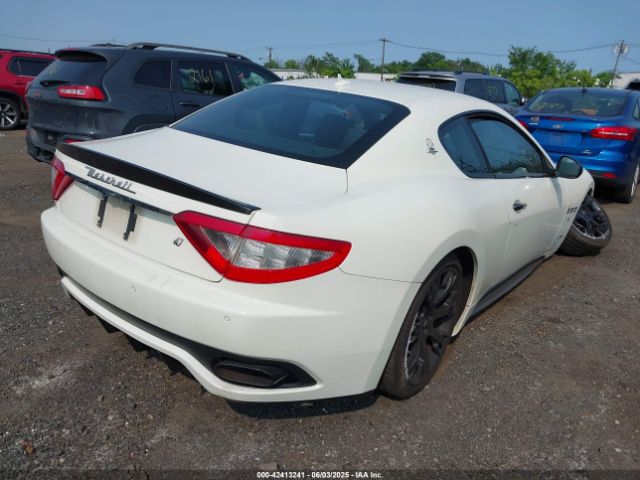 2011 MASERATI GRANTURISMO ZAM45KLA5B0057876 Photo 3