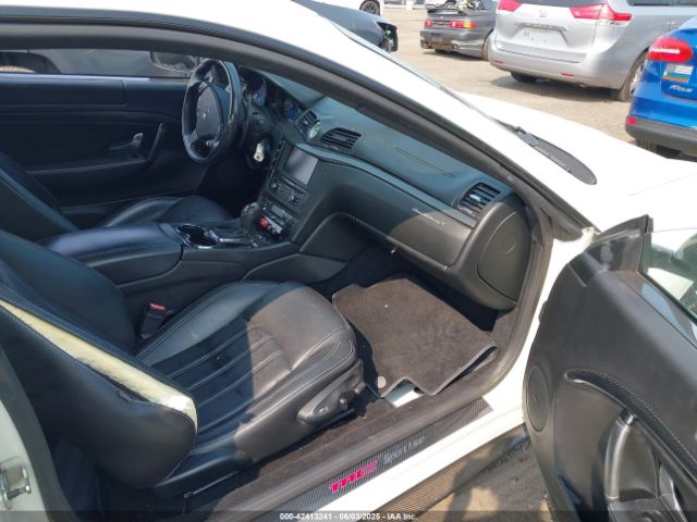 2011 MASERATI GRANTURISMO ZAM45KLA5B0057876 Photo 4