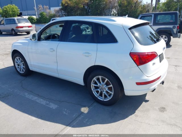 2011 AUDI Q5 WA1LFAFPXBA079187 Photo 2