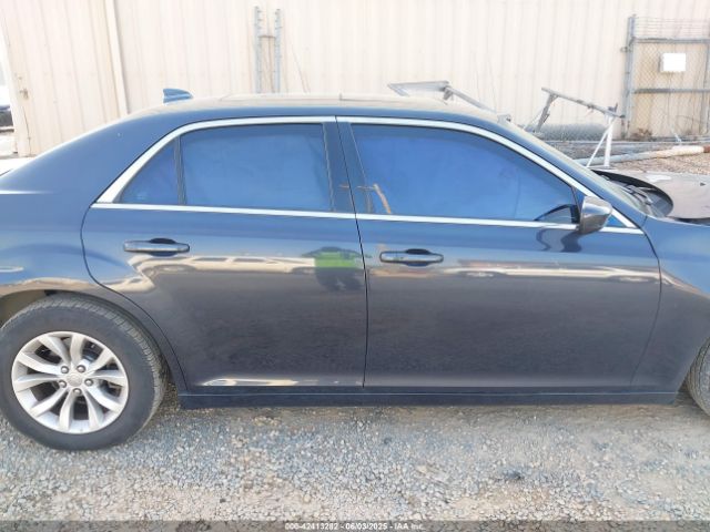 2C3CCAAG8FH929898 Chrysler 300