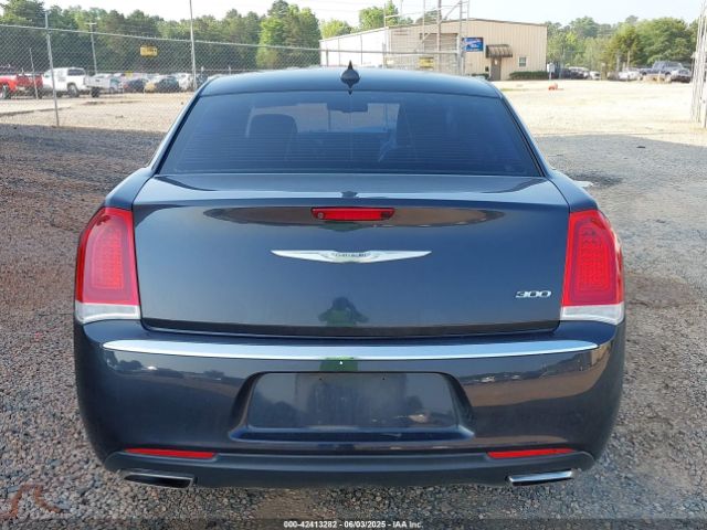 2C3CCAAG8FH929898 Chrysler 300