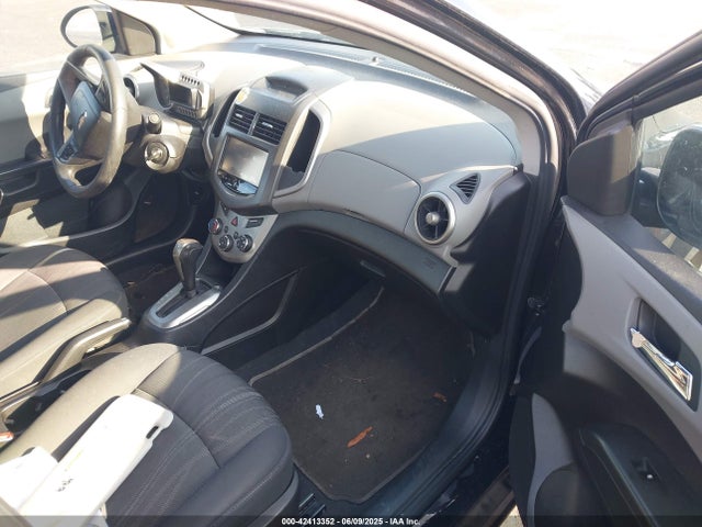 1G1JC5SH0G4108237 Chevrolet SONIC LT
