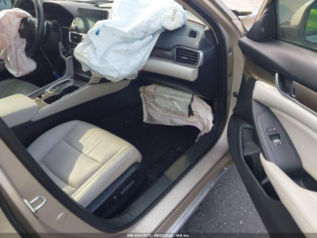 2018 HONDA ACCORD HYBRID 1HGCV3F97JA017073 Photo 4