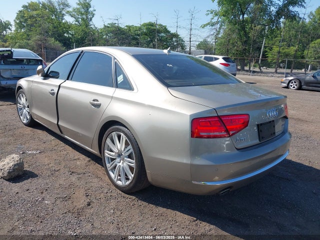 2012 AUDI A8 L WAURVAFD6CN030715 Photo 2