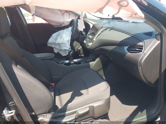 1G1ZD5ST6SF147755 Chevrolet lfv