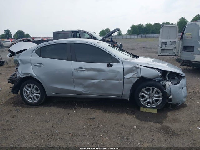 3MYDLBYV5JY317351 Toyota p5v