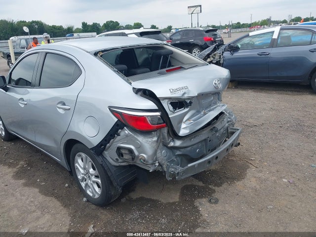 3MYDLBYV5JY317351 Toyota p5v