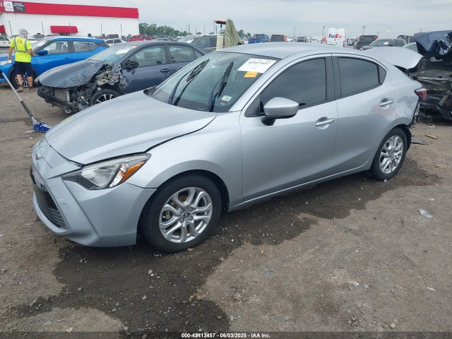 3MYDLBYV5JY317351 Toyota p5v