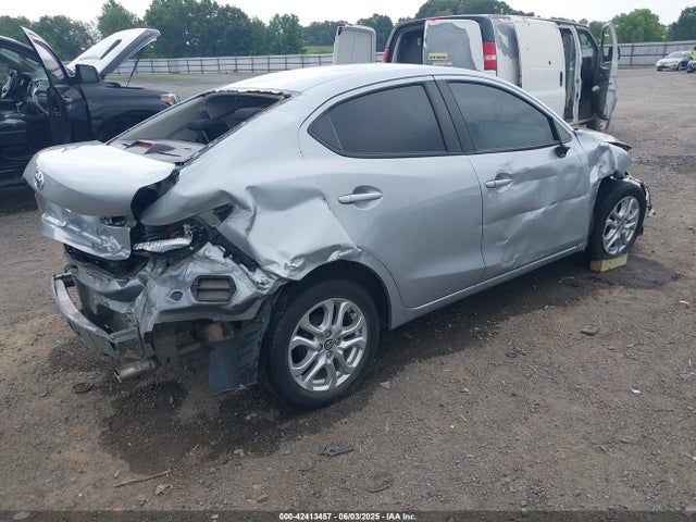 3MYDLBYV5JY317351 Toyota p5v