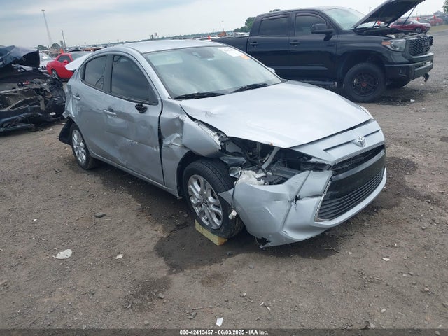 3MYDLBYV5JY317351 Toyota p5v