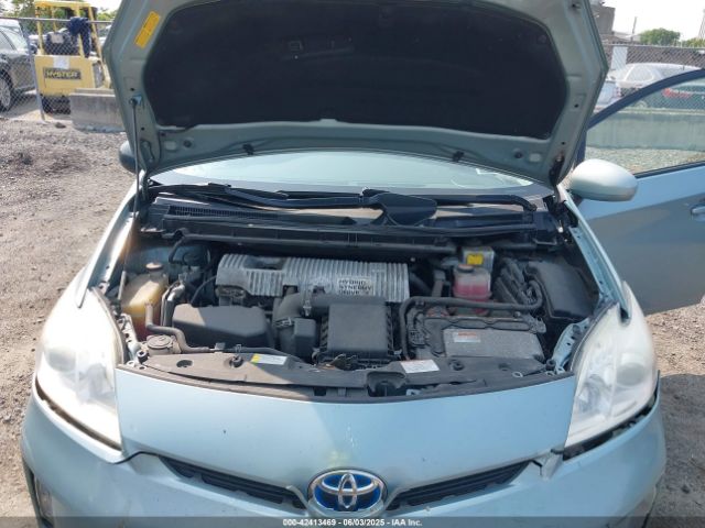 JTDKN3DU6F1962900 Toyota Prius