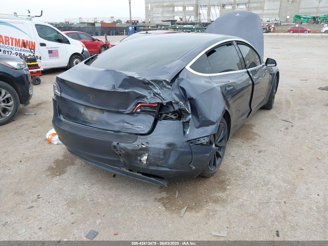 2019 TESLA MODEL 3 5YJ3E1EB5KF437575 Photo 5