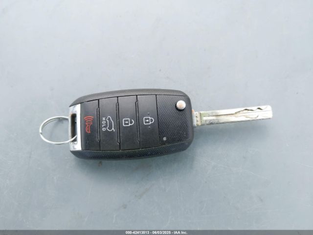 KNDJP3A54E7731203 KIA SOUL +