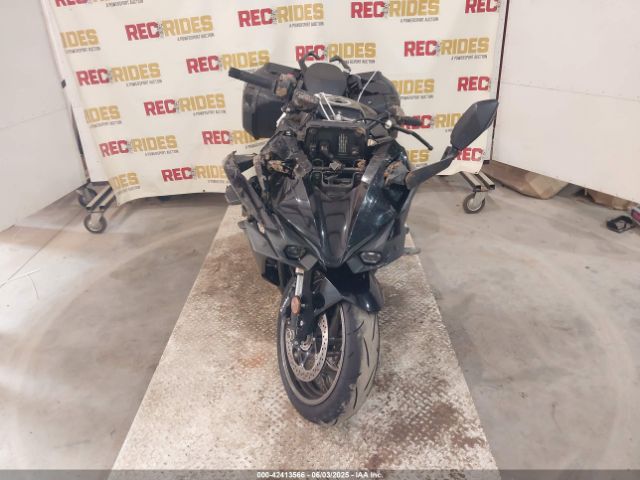 2024 SUZUKI GSX1000 JS1EK12B3R7100161 Photo 4