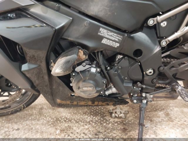 2024 SUZUKI GSX1000 JS1EK12B3R7100161 Photo 8
