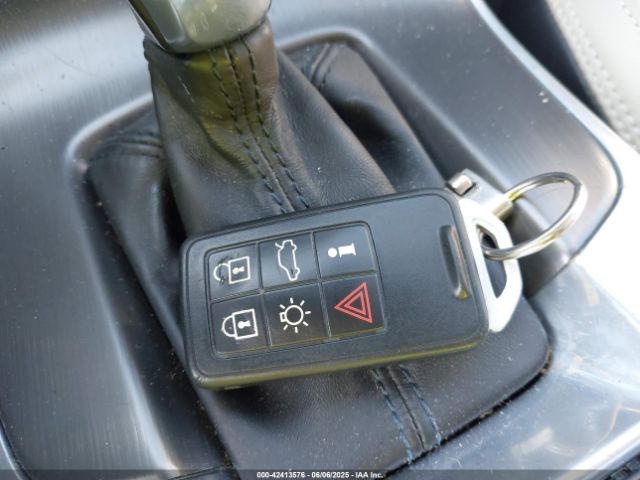 2013 VOLVO S60 YV1612FS1D2202815 Photo 10