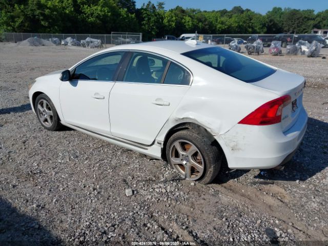 2013 VOLVO S60 YV1612FS1D2202815 Photo 2