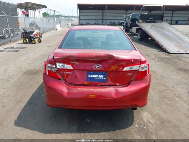 4T1BF1FK0EU800394 Toyota CAMRY SE