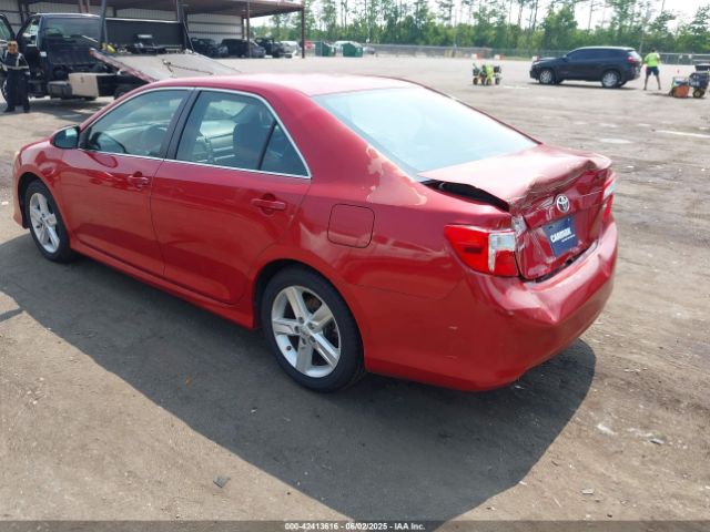 4T1BF1FK0EU800394 Toyota CAMRY SE