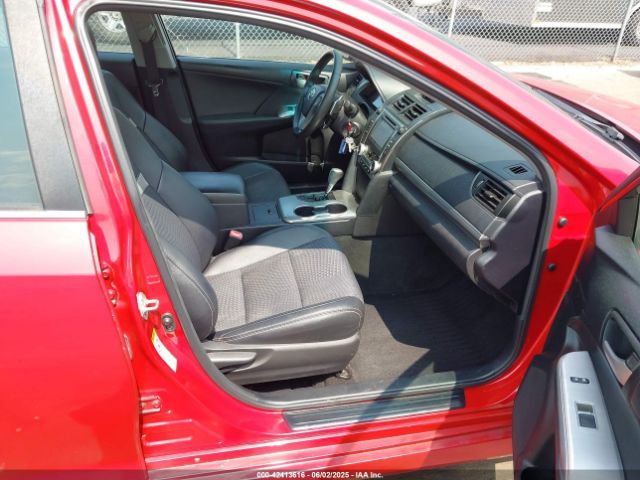 4T1BF1FK0EU800394 Toyota CAMRY SE