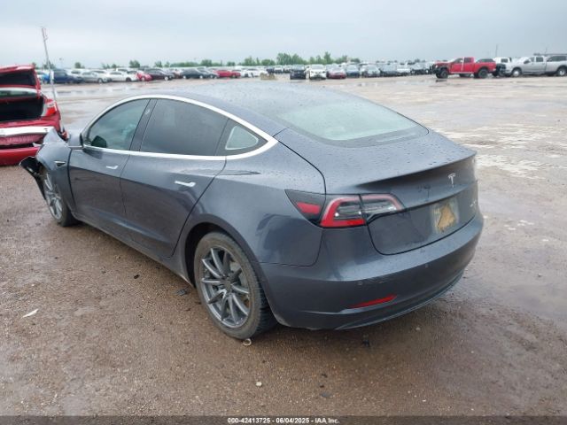 2018 TESLA MODEL 3 5YJ3E1EB5JF128459 Photo 2