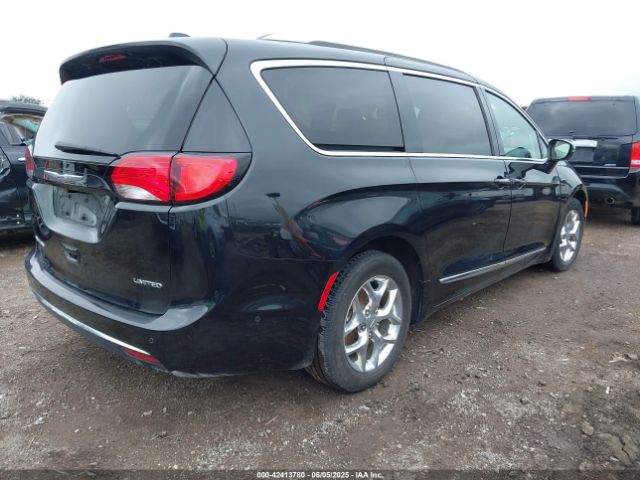 2018 CHRYSLER PACIFICA 2C4RC1GG1JR257456 Photo 3