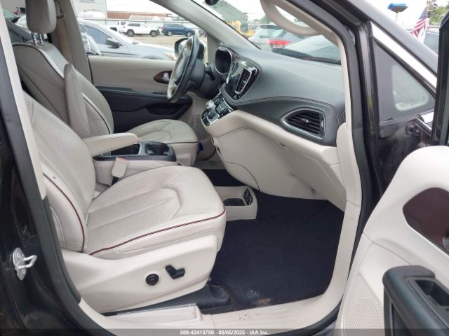 2018 CHRYSLER PACIFICA 2C4RC1GG1JR257456 Photo 4