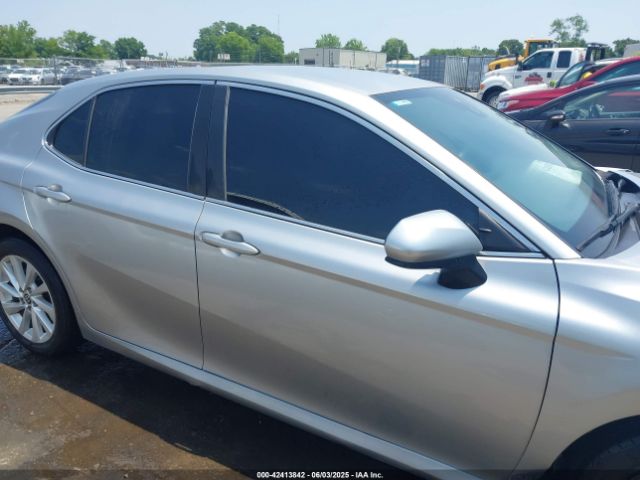 4T1C11AK9MU492442 Toyota CAMRY LE