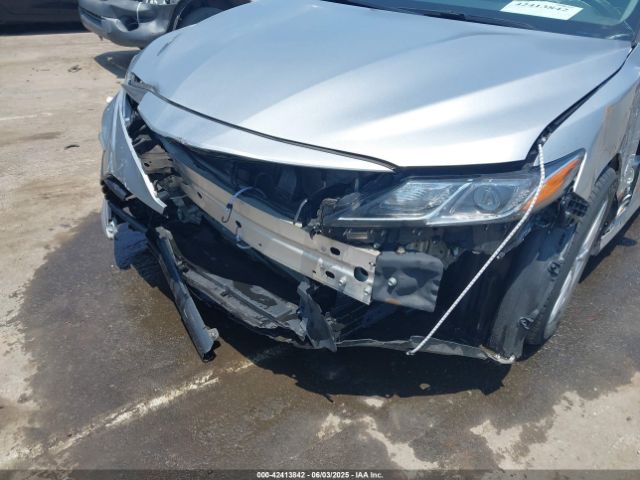 4T1C11AK9MU492442 Toyota CAMRY LE