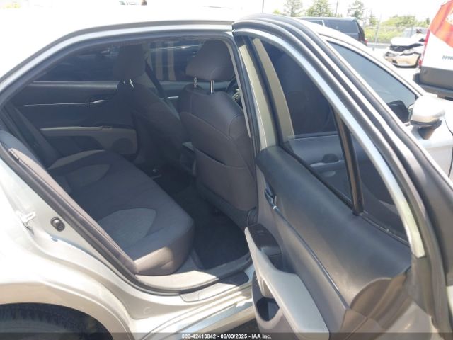 4T1C11AK9MU492442 Toyota CAMRY LE