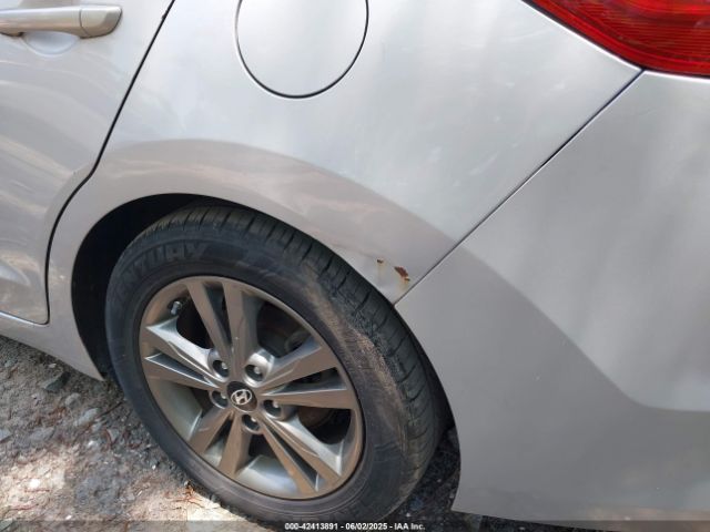 5NPD84LF6JH297197 Hyundai ELANTRA SEL