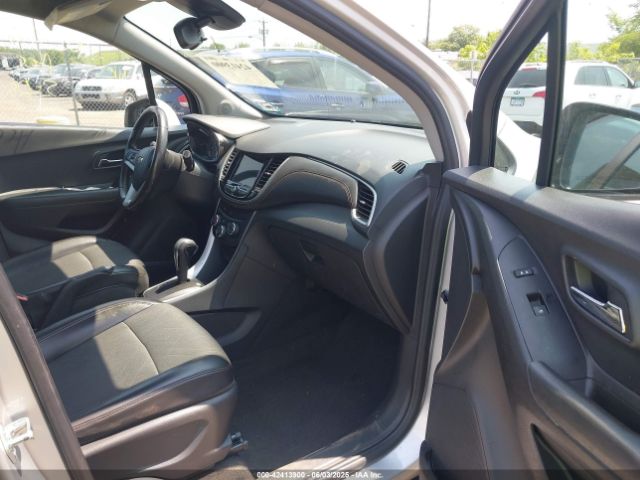 2019 CHEVROLET TRAX KL7CJPSB3KB835354 Photo 4