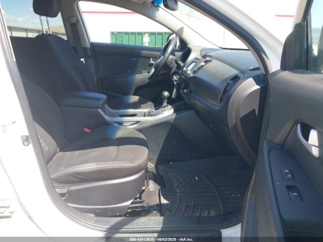 KNDPCCACXE7618991 KIA Sportage Ex