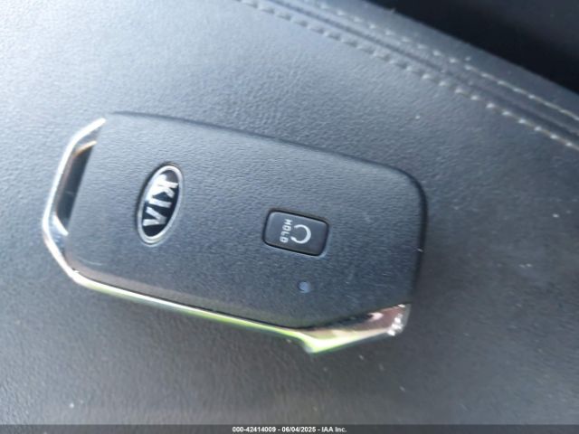2021 KIA SELTOS KNDETCA24M7209981 Photo 10