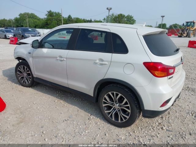 2018 MITSUBISHI OUTLANDER SPORT JA4AR3AU3JU016906 Photo 2