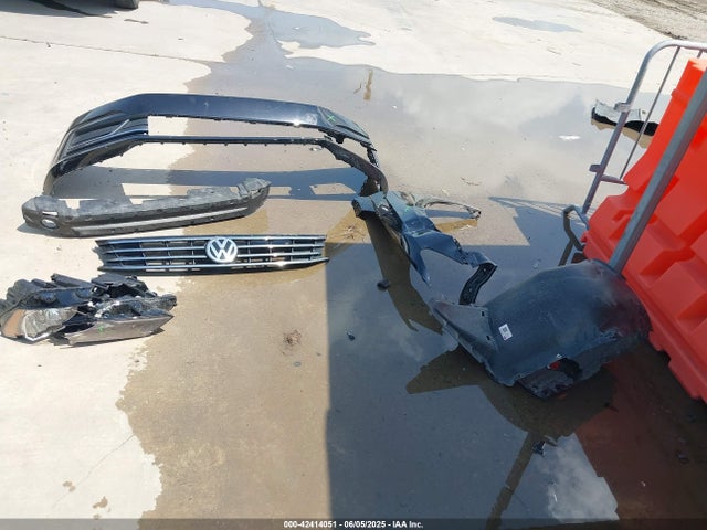 1VWAT7A32HC015684 Volkswagen 1.8 tsi