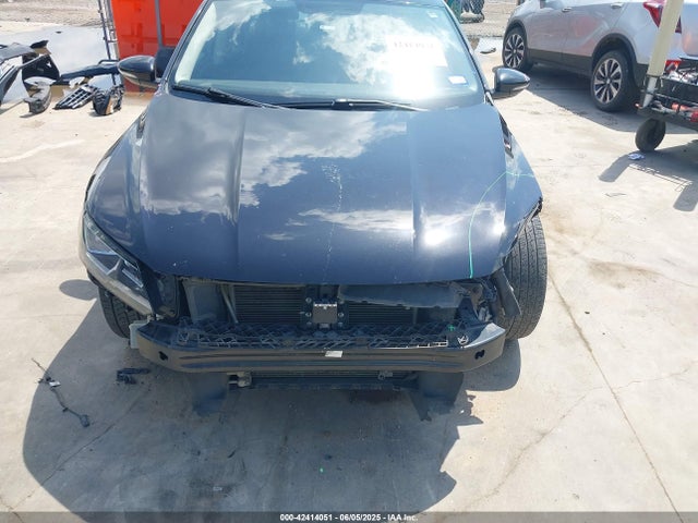 1VWAT7A32HC015684 Volkswagen 1.8 tsi