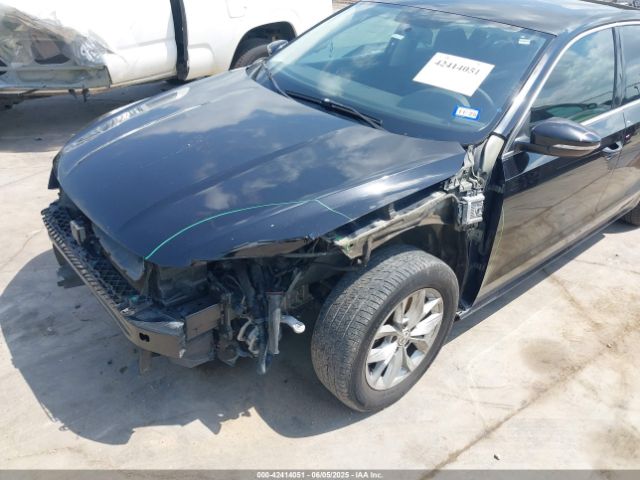 2017 VOLKSWAGEN PASSAT 1VWAT7A32HC015684 Photo 5